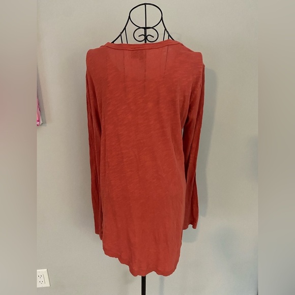 Anthropologie Left of Center Slouchy Long Sleeve Tee Size XS(oversized) - Picture 2 of 4